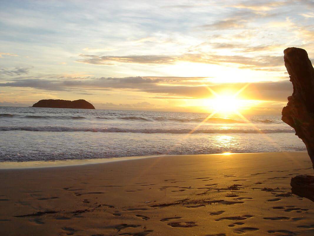 Beach sunset. Wilderness and Adventure Therapy for Young Adults. Pure Life in Costa Rica.a